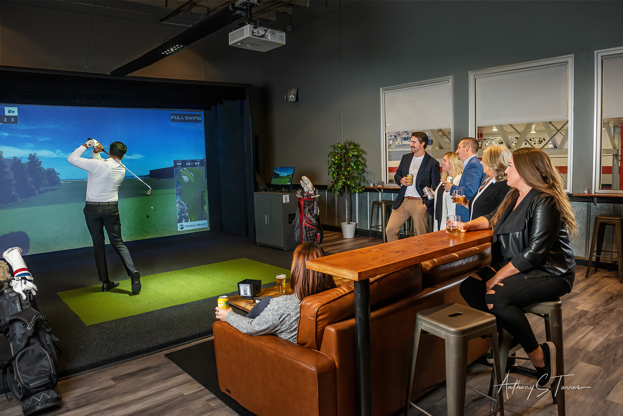 Simulator bay with guests, Brookfields Indoor Golf Lounge, Wake Forest NC
